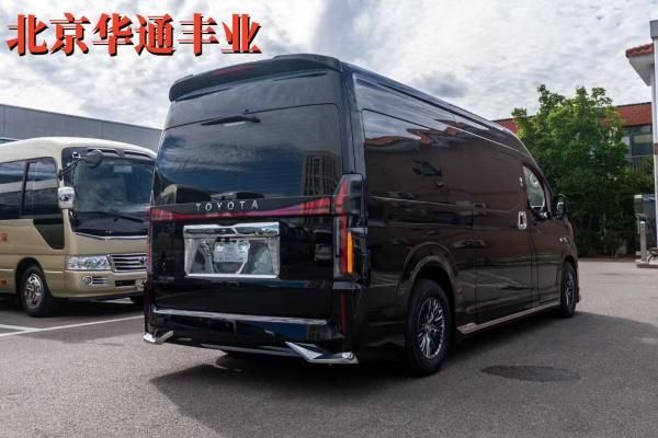 撒皇冠版进口丰田海狮价格丰田海狮7座最新报价 凯(图2)